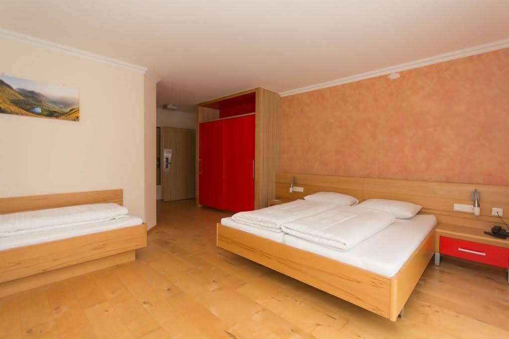 Auwirt Zentrum Hotel 4*